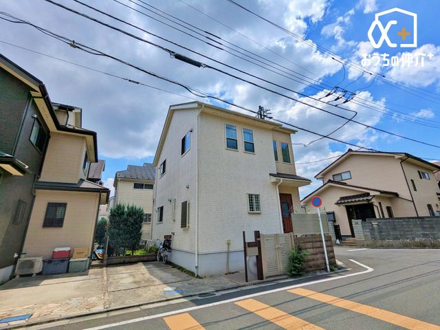 nOώʐ^ ڂ̑Oɂ͓sZLAȂql̗VяƂĂ͂AybĝUĝ𓮂ꓙA܂܂ȗprŗpł܂Btɂ͍̖؂JɂȂAԌyޕXœ킢܂B