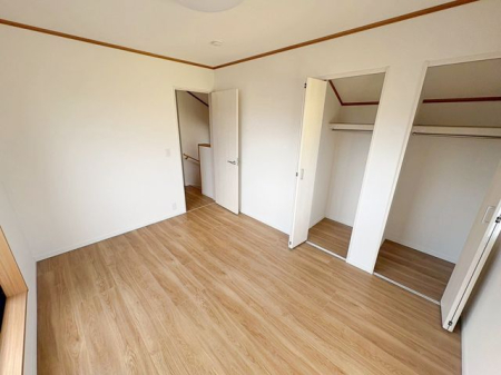 q qɃIXX6m̗lqBN[[bgtĂ邽߁Aql̕׋Eߗޓ֗Ɏ[\łB