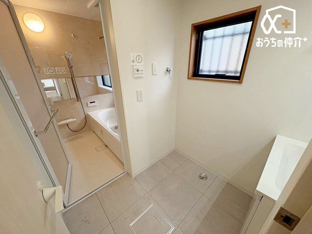 ʑEʏ Oʋ̎dlɂȂĂ܂̂ŁAƑꏏɂȂĂ̎xx₷ȂĂ܂B̗͎[ɂȂĂ萶ȂBX^CbVȐʑ𐥔񂲊\B