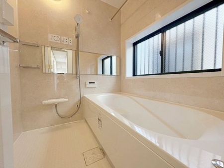  oX[́Ag[@tăJr΍΂I󕨂Ƃł銣@\tŁAJ̓̂󕨂SłBǐ@\tłB