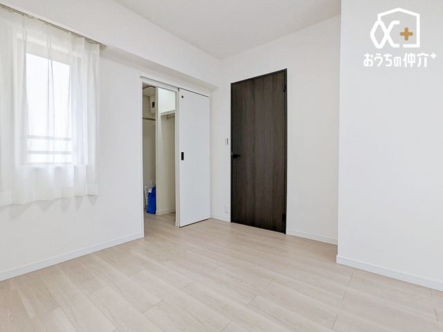 Q ւ΂̓ʍ̌Ŗ邢Q̗lqłB