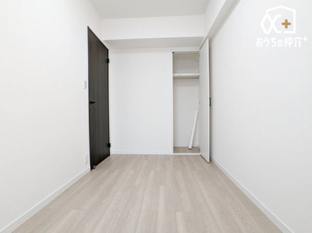 q qƂĂ\ȍL邨łBƑẌ炬̋ԂmۂłAvCx[gȃxbh[͕炷̊őグ̂łB