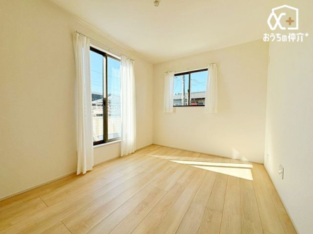 ���̑����� ���r���O