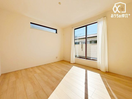 ���̑����� ���r���O