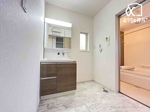 ʑEʏ Oʋ^Cv̐ʉϑłBOʋ^Cv̐ʉϑ͎g肪ǂAׂ[ł܂B[IXbLЕtʏłB