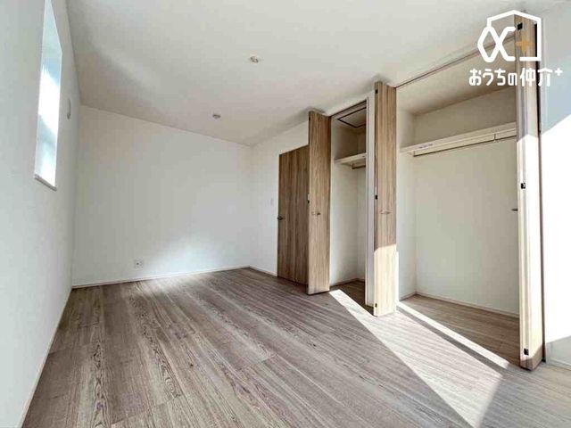 Q 7.5̃oRj[ɖʂƂ肠Q́A_炩Ȍɕ܂ꂽ̋ԁBxbh[ƋzułAÂɐSn悭߂܂B