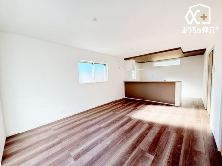 rO Ƒc̎߂kcj̗lqBƑRƏW܂肽Ȃ悤ȁAƂ낰ԂłB邢z˂ޖ̋ԁB