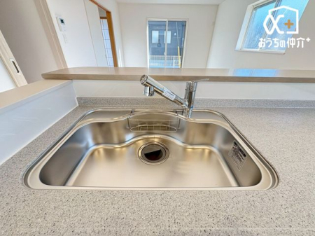 Lb` LXƂVN̗lqłB􂢕VŃA̐􂢕yĂ܂B