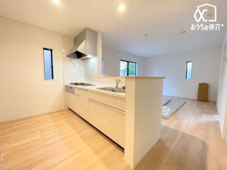 Lb` `Kitchen`gLb`炱AH̏yԂɁAZłX[YɖʂȂƂłAȒPɂłȂǁAyLb`Xy[XɎdグ܂B