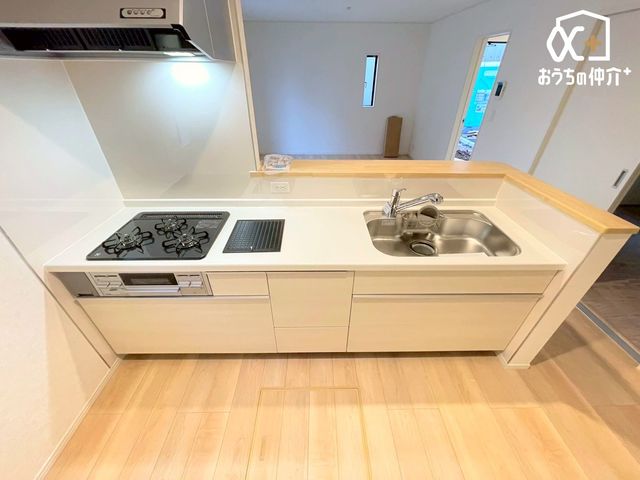 Lb` `Kitchen`gLb`炱AH̏yԂɁAZłX[YɖʂȂƂłAȒPɂłȂǁAyLb`Xy[XɎdグ܂B