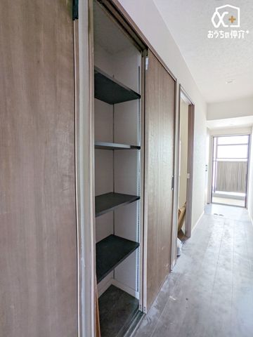 [ Lɂ傫߂̎[łB̂ŖډBɂȂA[ł܂B