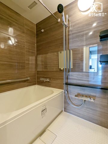  oX[ŃbNXoX^CBoX^uɂĊȂSƑ̂tbVB̔Ă鐴̂oX[B