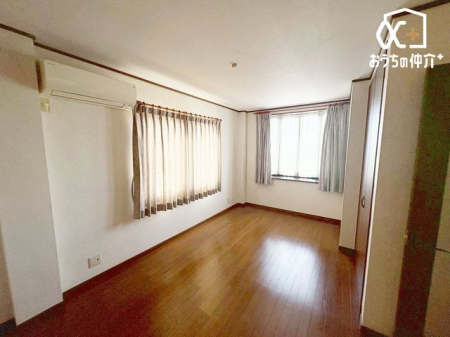 ̑ oRj[ɖʂ邢ŊJ܂B