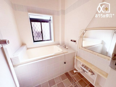  oX[ŃbNXoX^CBoX^uɂĊȂSƑ̂tbVB̔Ă鐴̂oX[B