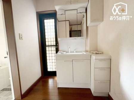 ʑEʏ Oʋ^Cv̐ʉϑłBOʋ^Cv̐ʉϑ͎g肪ǂAׂ[ł܂B[XbLЕtʏłB