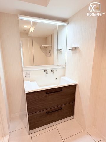 ʑEʏ LXƂʃXy[XŁAZ̎xxX[YłI