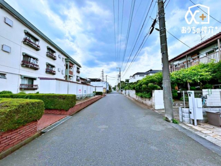 nOώʐ^ 悤ȐwiɁAXƘȂޓ@́Az̉b𑶕Ɏ󂯂BLт₩ŊJIȒ]ƁAՂƍ~蒍zɁAɏZ܂ґƎĒ܂