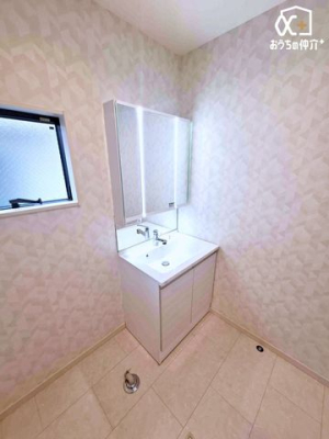 ʑEʏ Ƒ݂ȂgʎBZɂ͎g₷ʎŁAXeLȈ̃X^[g܂傤B