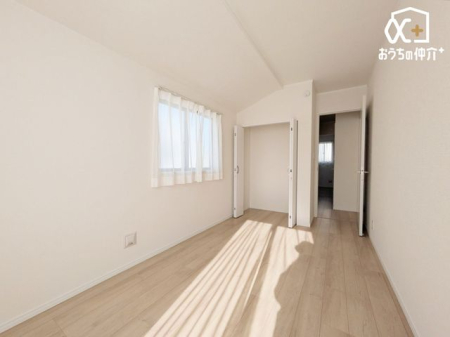 ���̑� �N���[�[�b�g�̂���m���ł��B�m���Ȃǂ����[�ł��܂��B