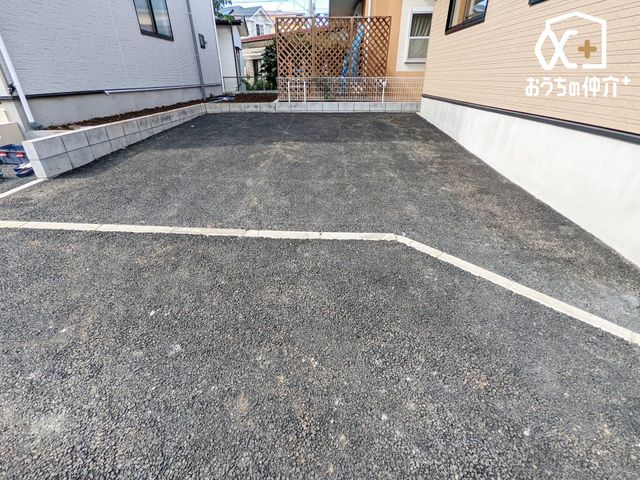  J[Xy[X̗lqłBOʓH͌ʗʂȂAԂ̏oSăX[Yɍs܂B