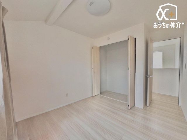 q qɃIXX5.0m̗lqBN[[bgtĂ邽߁Aql̈ߗށEQ֗Ɏ[\łig[j{摜͉ƋCGŏ摜ł茻Ƃ͈قȂꍇ܂