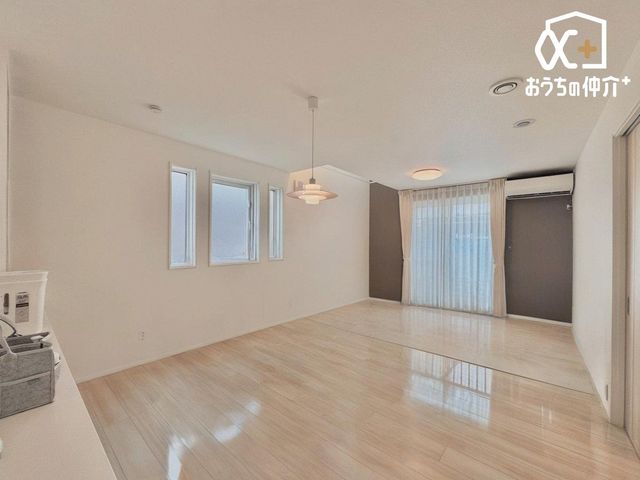 rO {摜͓җl̉ƋCGŏ摜ł茻Ƃ͈قȂꍇ܂