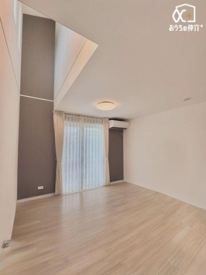 ̑ {摜͓җl̉ƋCGŏ摜ł茻Ƃ͈قȂꍇ܂