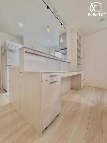 Lb` IvVǉ̎[I{摜͓җl̉ƋCGŏ摜ł茻Ƃ͈قȂꍇ܂