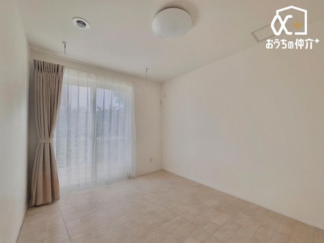 Q rO̗m͋qԂQƂĂpłd󂷂邨łB{摜͓җl̉ƋCGŏ摜ł茻Ƃ͈قȂꍇ܂