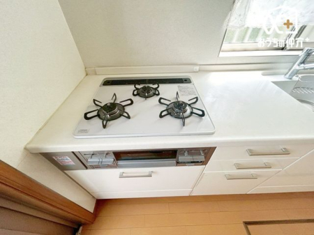 Lb` OR̗lqłBu߂Eύޓ̍ƂɏoRłB