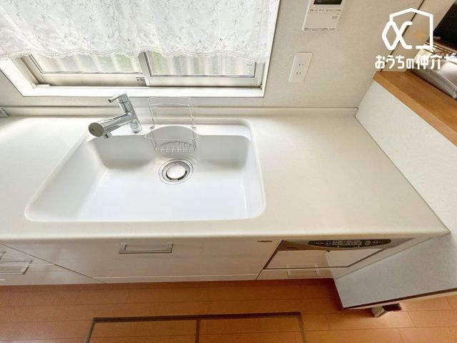 Lb` LXƂVN̗lqłB􂢕VŃA̐􂢕yĂ܂B