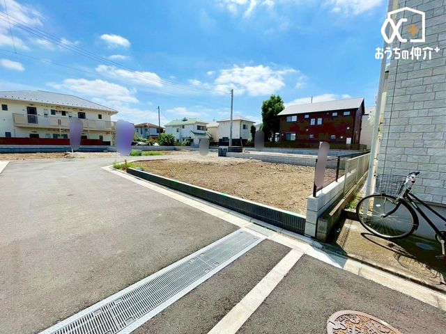 ̑ 2005N829Be̗lqłB