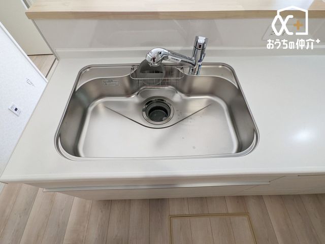 Lb` `Kitchen` @\ƃfUC˔ĝ悢VXeLb`ArOƂ̈̊lAԂ܂B