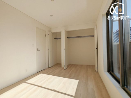 Q gȗz˂ރN[[bgt̐Q̗lqłB[͂LxȃN[[bgtĂQ́AX̕炵wLȂ̂֕ςĂ܂B