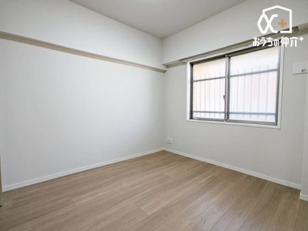 q qƂĂ\ȍL邨łBƑẌ炬̋ԂmۂłAvCx[gȃxbh[͕炷̊őグ̂łB