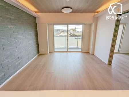 rO Lb`猩rO̗lqłBȂ炲ƑƃR~jP[VƂ邱Ƃł݌vłB