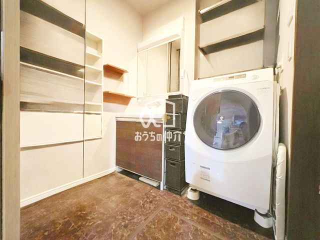 ʑEʏ ɍ킹[̑gݍ킹ŁAꂽXy[XőƂł܂I