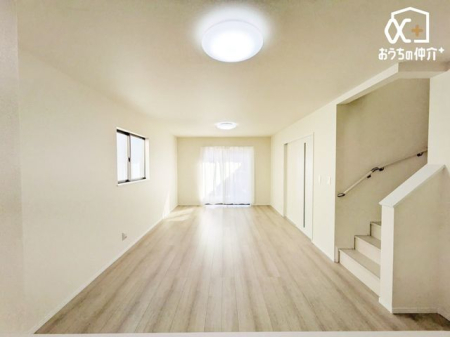 ̑ rOCKiŉƑRƏW܂郊rOłB