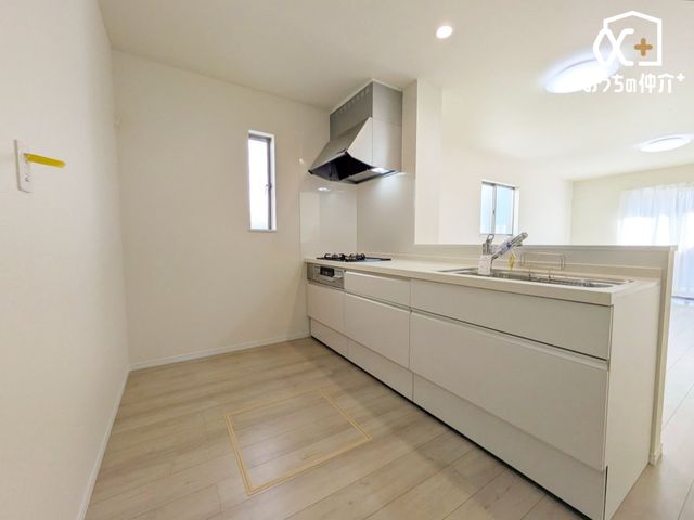 Lb` `Kitchen`gLb`炱AH̏yԂɁAZłX[YɖʂȂƂłAȒPɂłȂǁAyLb`Xy[XɎdグ܂B