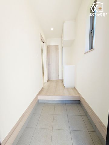 q `E`Entrance`E`CifUCւ́AZޕ̖𖞂NIeBBA邲ƑAKC悭}E炬ɖԂ\Ă܂B