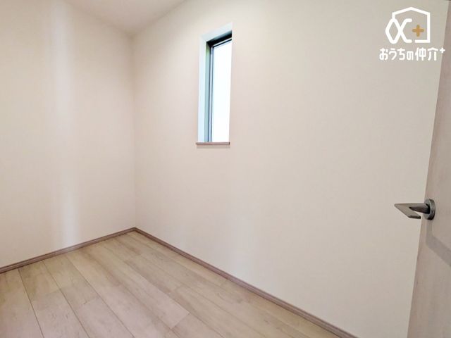 Q Lb`ɂ֗ȃpg[B䏊pi┃i[ł܂B