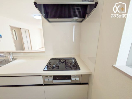 gC ŎςEĂEȂǂ\BΗ͂͋΂΂܂ŏꏊƂɎRɐݒłACɒZԂŒ鎖ł܂B܂ԊuLA傫ȒuƂł܂B