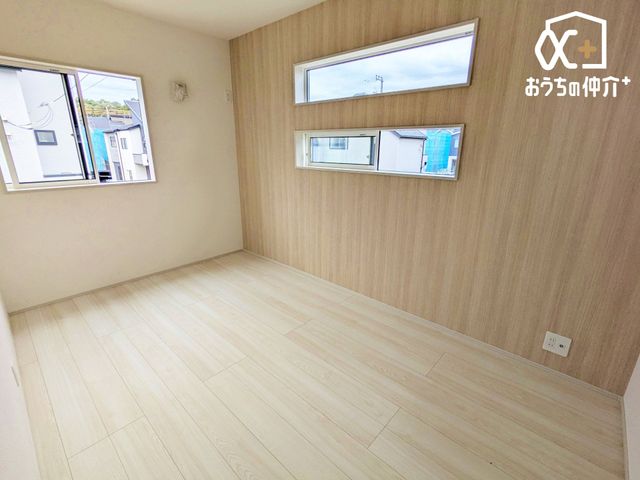 q qƂĂ\ȍL邨łBƑẌ炬̋ԂmۂłAvCx[gȃxbh[͕炷̊őグ̂łB