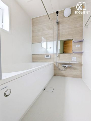  VvŁÂoX[łB1̔ƖAƂ肠鎞ԂƂĂgłˁIǂ@t̃oXȂ̂ŁẢxۂĂ܂B