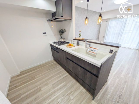 Lb` `Kitchen`gLb`炱AH̏yԂɁAZłX[YɖʂȂƂłAȒPɂłȂǁAyLb`Xy[XɎdグ܂B