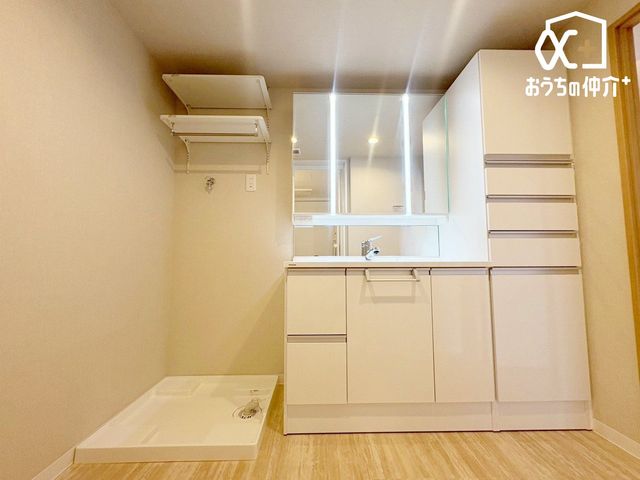 ʑEʏ ̂ʏ́AVvłȂ@\IȃfUCBL߂̃Xy[XƎ[[ĂA̐gxx₨ꂪX[Yɍs܂B