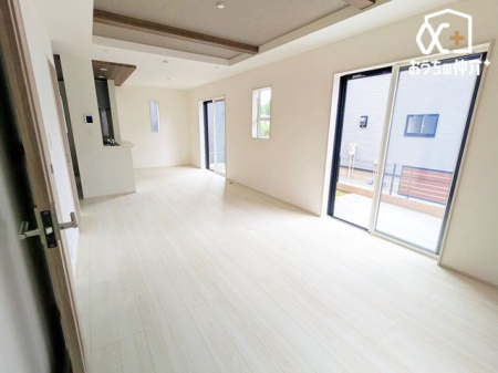 rO Ȃ烊rOŜnƂôŁAqlV񂾂A׋ĂĂꏏɋԂLł܂