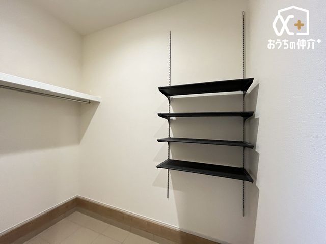 ���[ �y�Ԏ��[�̗l�q�B���[�L�x�ł������ւ��X�b�L���ƕЕt���܂��B