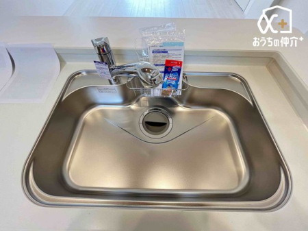 �L�b�`�� �L�X�Ƃ����V���N�̗l�q�ł��B�􂢕�������V���N�́A�����̐􂢕����y�������Ă���܂��B