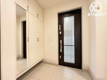 ���� �S�g���f���鋾�t�����[�ŁA���ւ�����������������o�B���[�͂ƃf�U�C���������˔������A�g������̗ǂ����ւł��B